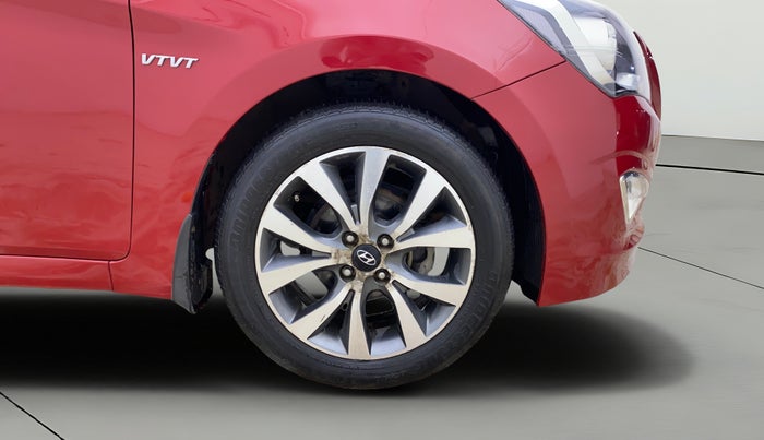 2015 Hyundai Verna FLUIDIC 4S 1.6 VTVT S(O), CNG, Manual, 1,04,380 km, Right Front Wheel