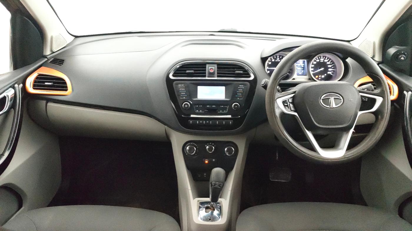 2017 Tata Tiago XZA PETROL, Petrol, Automatic, 1,02,151 km, Dashboard