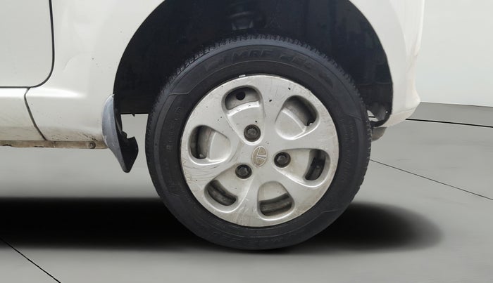 2016 Tata Nano TWIST XT, Petrol, Manual, 49,113 km, Right Front Wheel