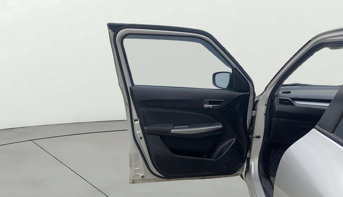 2022 Maruti Swift ZXI, Petrol, Manual, 39,211 km, LHS Front Door