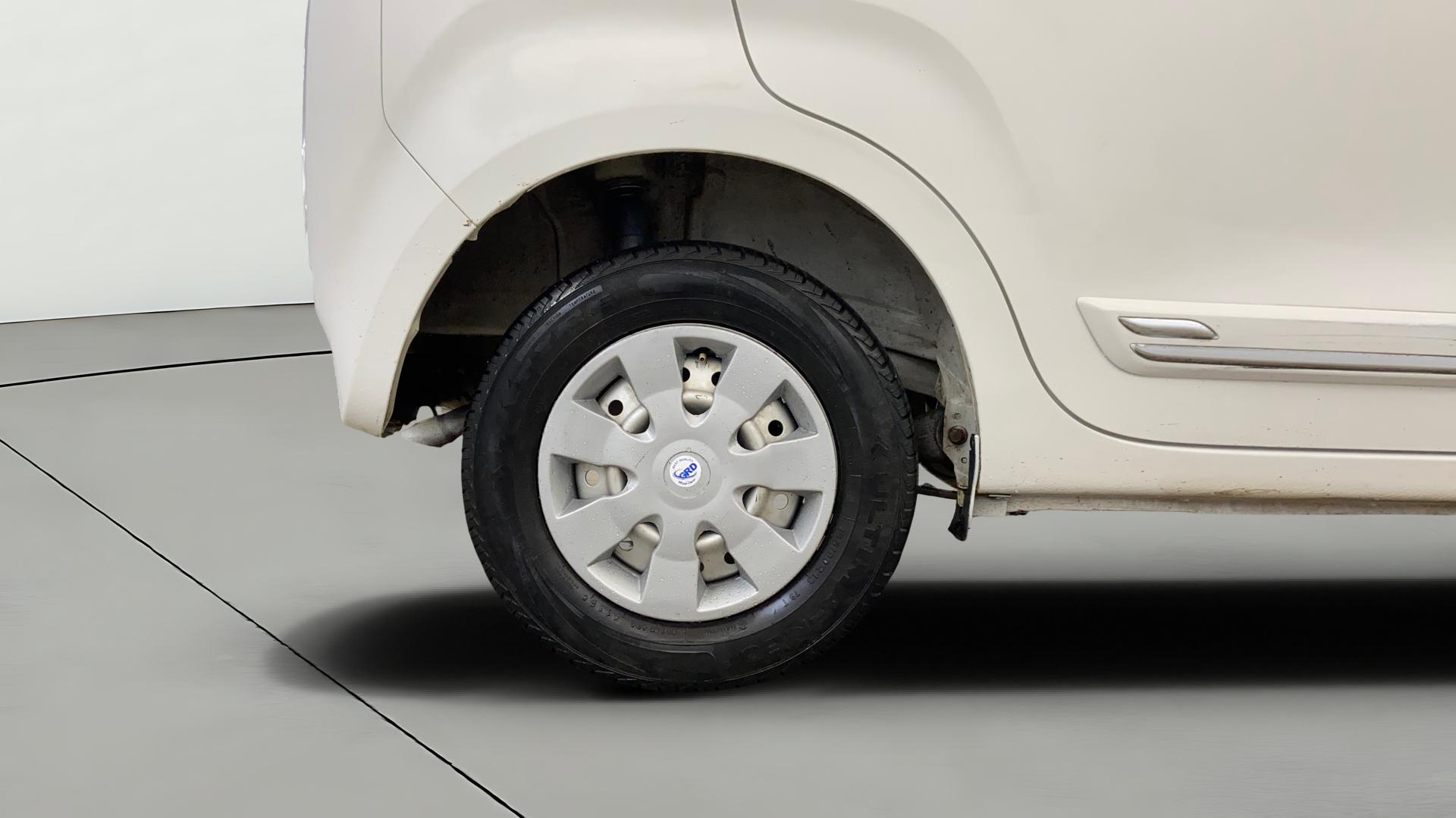camera-Right-Rear-Wheel