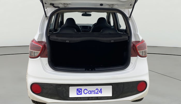 2018 Hyundai Grand i10 SPORTZ 1.2 KAPPA VTVT, Petrol, Manual, 82,973 km, Boot Open Zoomed View