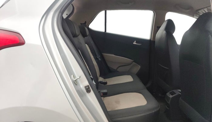 2015 Hyundai Grand i10 ASTA AT 1.2 KAPPA VTVT, Petrol, Automatic, 59,070 km, Right Side Rear Door Cabin