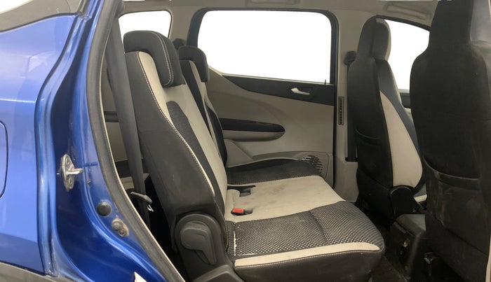 2021 Renault TRIBER RXZ, Petrol, Manual, 37,086 km, Right Side Rear Door Cabin