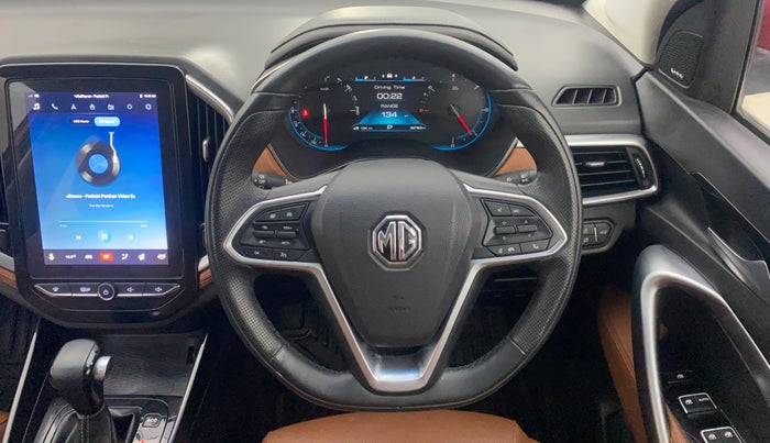 2021 MG HECTOR PLUS SHARP 1.5 PETROL TURBO CVT 6-STR, Petrol, Automatic, 32,712 km, Steering Wheel Close Up