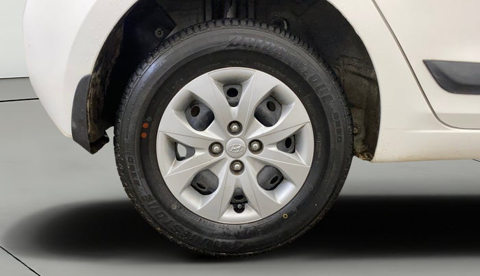 2020 Hyundai Elite i20 MAGNA PLUS 1.2, Petrol, Manual, 13,604 km, Right Rear Wheel