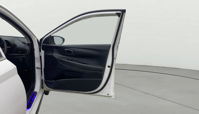 2023 Hyundai NEW I20 SPORTZ 1.2 MT, Petrol, Manual, 51,244 km, RHS Front Door