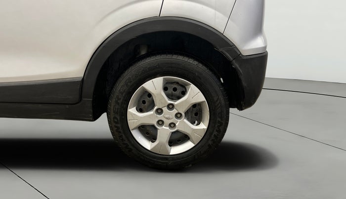 2020 Mahindra XUV300 W6 1.5 DIESEL, Diesel, Manual, 50,032 km, Left Rear Wheel