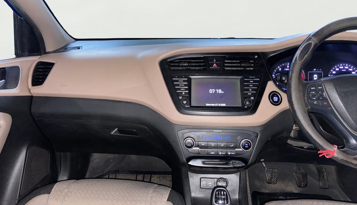 2016 Hyundai Elite i20 ASTA 1.4 CRDI (O), Diesel, Manual, 1,32,949 km, Air Conditioner