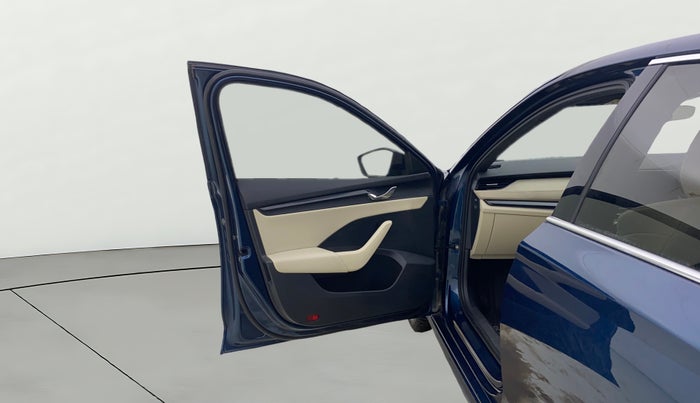 2021 Skoda Octavia STYLE 2.0, Petrol, Automatic, 94,384 km, LHS Front Door