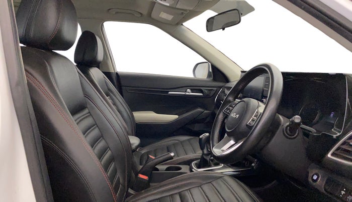 2022 KIA SELTOS HTK PLUS 1.5 IMT, Petrol, Manual, 68,922 km, Right Side Front Door Cabin