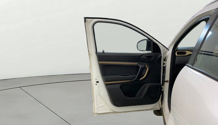 2024 Renault Kiger RXT AMT, Petrol, Automatic, 5,306 km, LHS Front Door