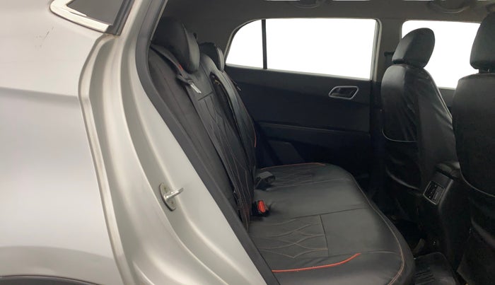 2016 Hyundai Creta SX 1.6 DIESEL, Diesel, Manual, 77,939 km, Right Side Rear Door Cabin