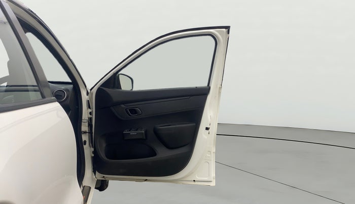 2018 Renault Kwid RXL 1.0 AMT, Petrol, Automatic, 14,475 km, RHS Front Door