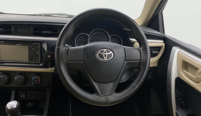 2015 Toyota Corolla Altis JS PETROL, Petrol, Manual, 1,20,681 km, Steering Wheel Close Up
