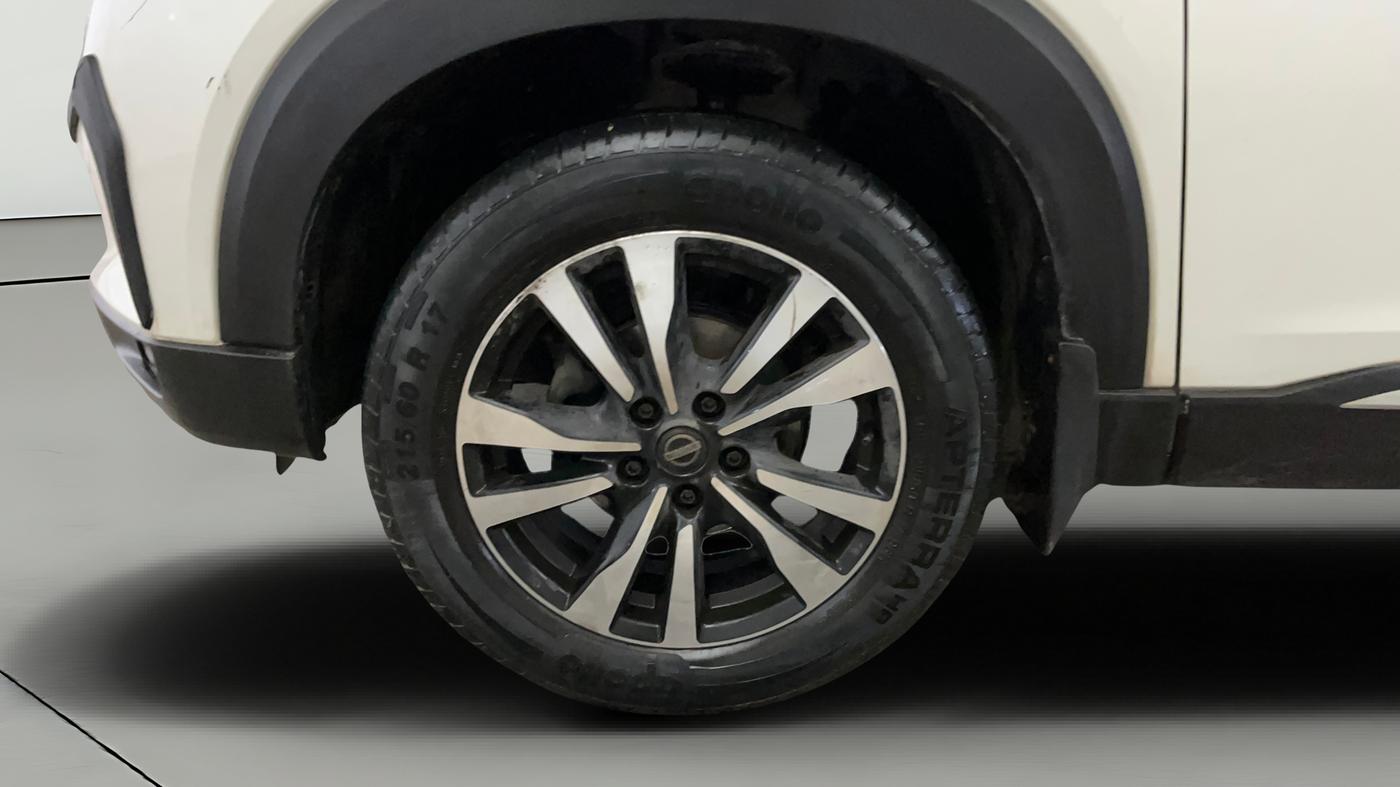 2021 Nissan Kicks XV 1.5, Petrol, Manual, 22,591 km, Left Front Wheel