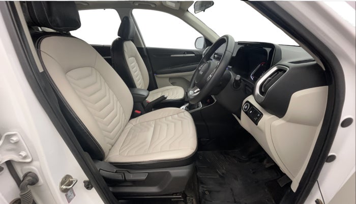 2021 KIA SONET HTX 1.0 IMT, Petrol, Manual, 27,014 km, Right Side Front Door Cabin