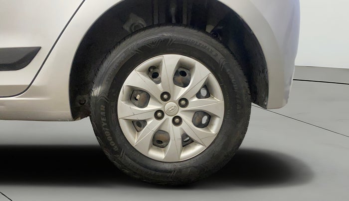 2015 Hyundai Elite i20 MAGNA 1.2, Petrol, Manual, 22,337 km, Left Rear Wheel