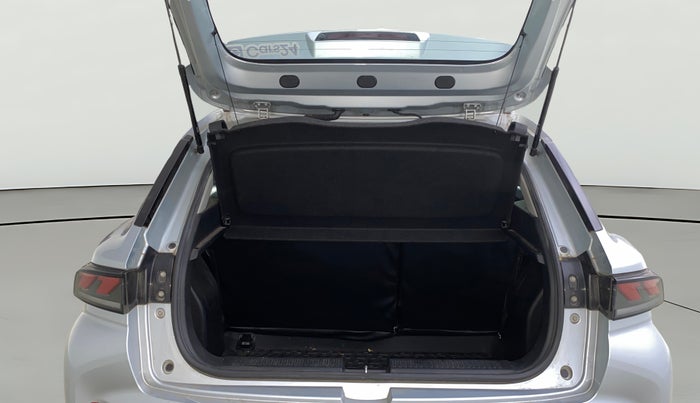 2023 Maruti FRONX ALPHA 1.0L TURBO 6 AT, Petrol, Automatic, 28,983 km, Boot Open Zoomed View