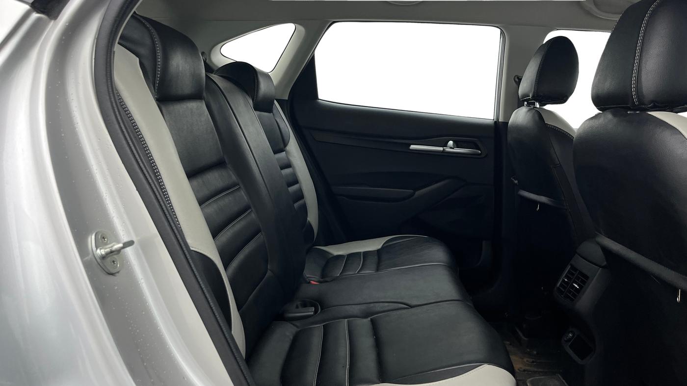 2022 KIA SELTOS HTK 1.5 PETROL, Petrol, Manual, 33,872 km, Right Side Rear Door Cabin