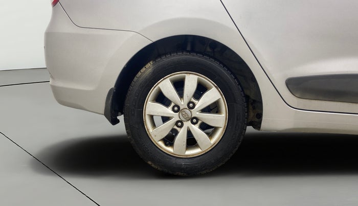 2015 Hyundai Xcent S (O) 1.2, Petrol, Manual, 1,25,322 km, Right Rear Wheel
