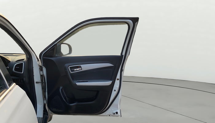 2020 Maruti Vitara Brezza ZXI, Petrol, Manual, 71,046 km, RHS Front Door