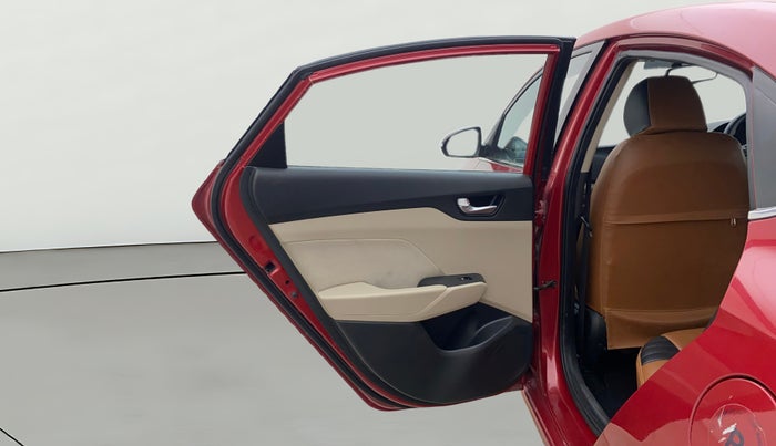 2018 Hyundai Verna 1.6 VTVT SX, Petrol, Manual, 31,578 km, LHS Rear Door