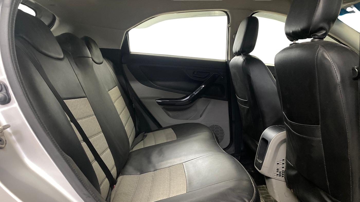2018 Tata NEXON XMA PETROL, Petrol, Automatic, 39,201 km, Right Side Rear Door Cabin