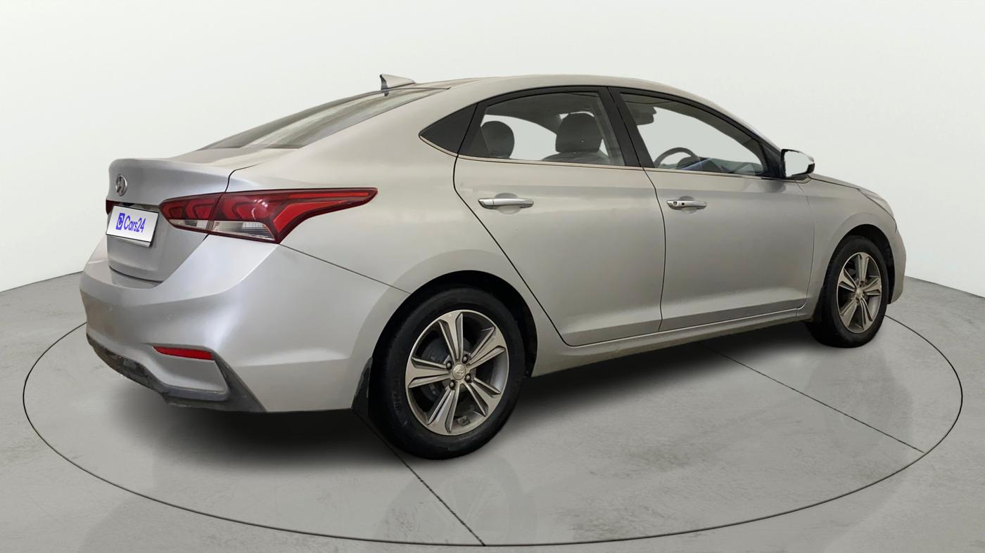 2017 Hyundai Verna 1.6 VTVT SX O, CNG, Manual, 63,998 km, Right Back Diagonal