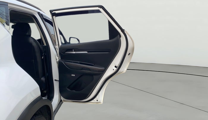 2021 KIA SONET GTX PLUS 1.0 IMT, Petrol, Manual, 60,670 km, RHS Rear Door