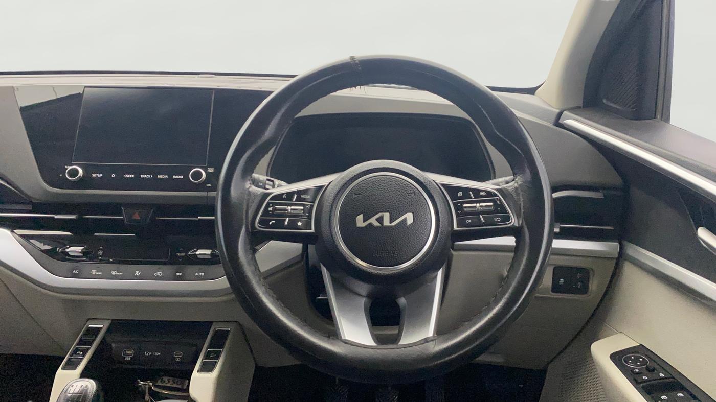 2022 KIA CARENS PRESTIGE PLUS 1.4 PETROL 7 STR, Petrol, Manual, 35,514 km, Steering Wheel Close Up