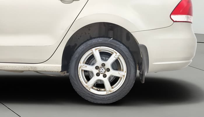 2014 Volkswagen Vento HIGHLINE 1.6 MPI, Petrol, Manual, 91,016 km, Left Rear Wheel