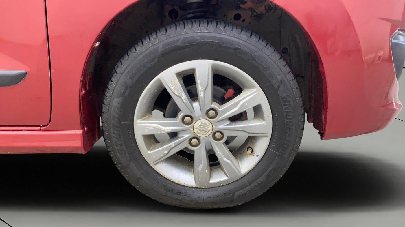 2014 Maruti Wagon R Stingray VXI, Petrol, Manual, 99,934 km, Right Front Wheel
