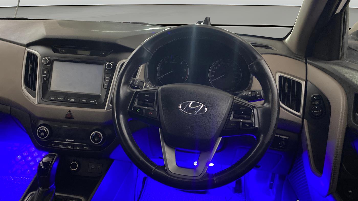 2017 Hyundai Creta SX PLUS AT 1.6 DIESEL, Diesel, Automatic, 1,16,848 km, Steering Wheel Close Up