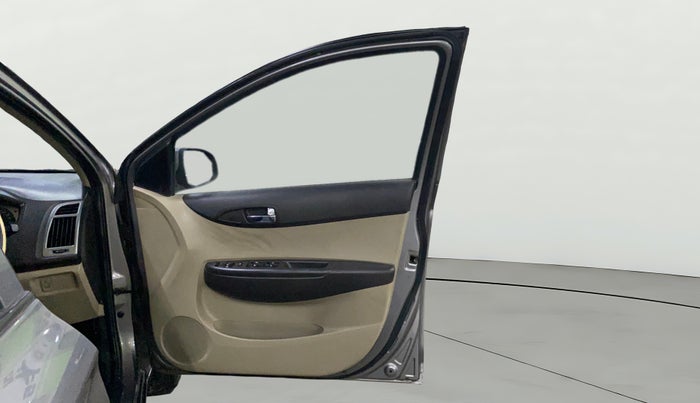 2014 Hyundai i20 SPORTZ 1.2, Petrol, Manual, 57,659 km, RHS Front Door