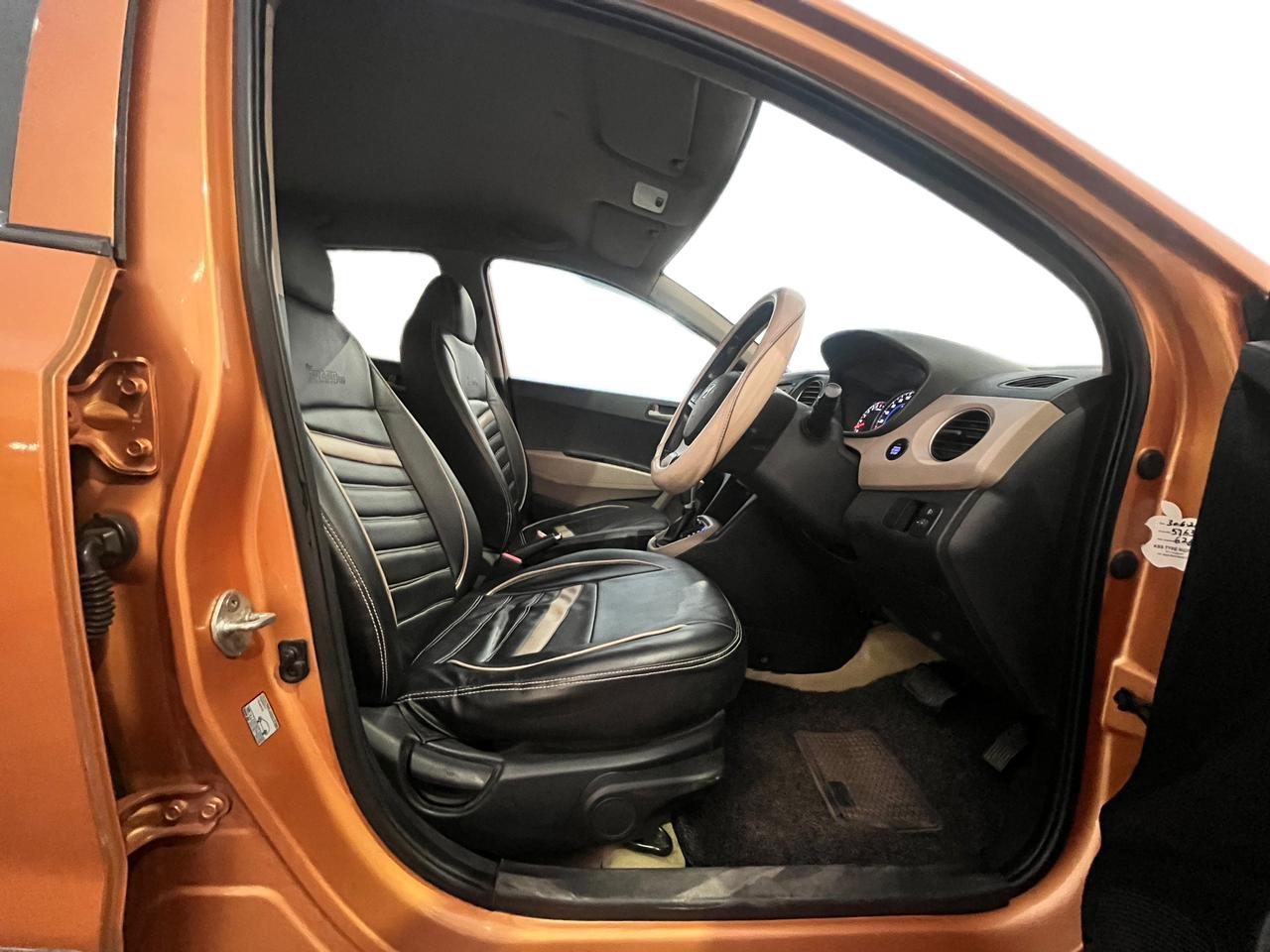 2015 Hyundai Grand i10 ASTA AT 1.2 KAPPA VTVT, Petrol, Automatic, 87,358 km, Right Side Front Door Cabin