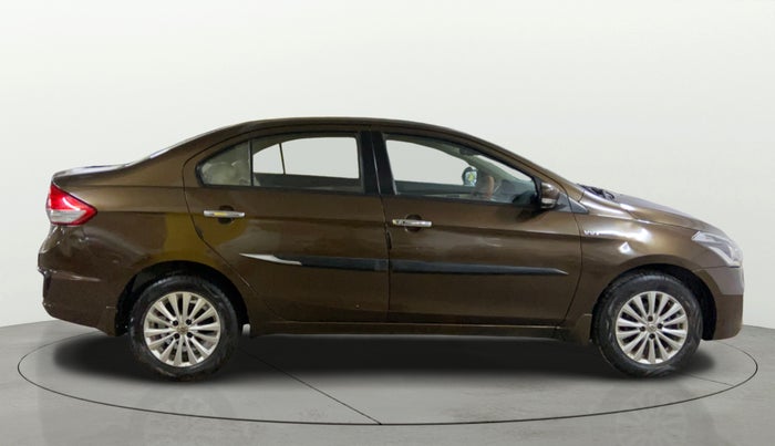 2016 Maruti Ciaz ZXI, Petrol, Manual, 70,565 km, Right Side View