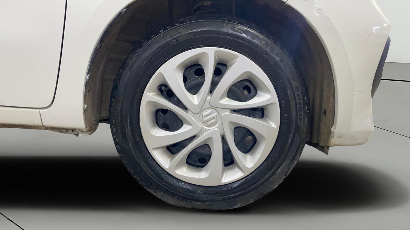 2024 Maruti Celerio VXI, Petrol, Manual, 17,437 km, Right Front Wheel