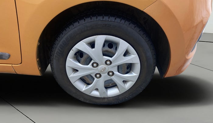 2015 Hyundai Grand i10 SPORTZ 1.2 KAPPA VTVT, Petrol, Manual, 82,147 km, Right Front Wheel