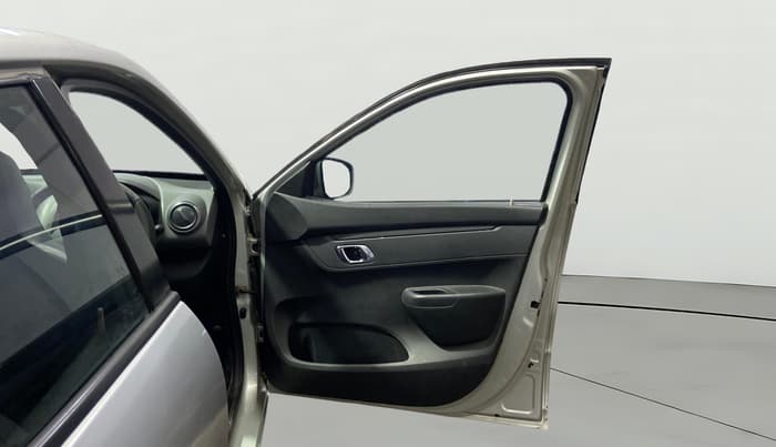 2019 Renault Kwid RXT 1.0 (O), Petrol, Manual, 82,935 km, RHS Front Door
