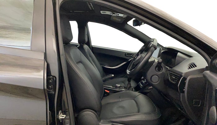 2022 Tata NEXON XZ PLUS (HS) PETROL DARK EDITION, Petrol, Manual, 25,066 km, Right Side Front Door Cabin