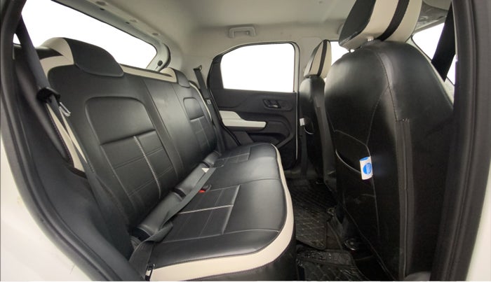 2023 Tata PUNCH ACCOMPLISHED AMT, Petrol, Automatic, 18,070 km, Right Side Rear Door Cabin