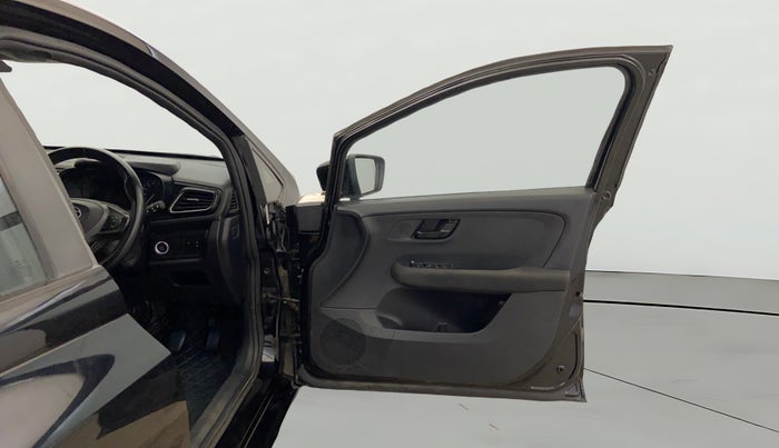 2021 Tata ALTROZ XZ PLUS PETROL DARK EDITION, Petrol, Manual, 36,554 km, RHS Front Door
