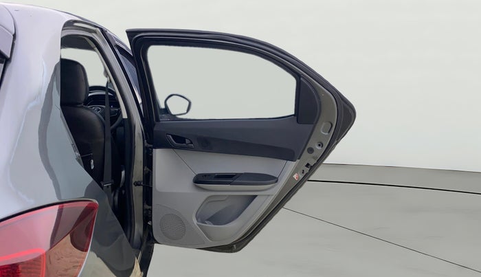2022 Tata Tiago XM CNG, CNG, Manual, 64,338 km, RHS Rear Door