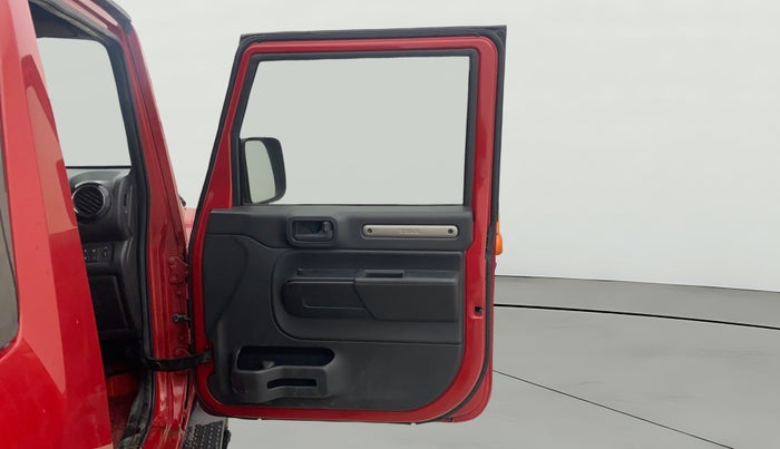 2021 Mahindra Thar LX PETROL HT 4WD AT, Petrol, Automatic, 25,942 km, RHS Rear Door