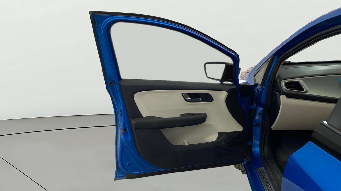 2021 Tata ALTROZ XZ PETROL, Petrol, Manual, 26,606 km, LHS Front Door