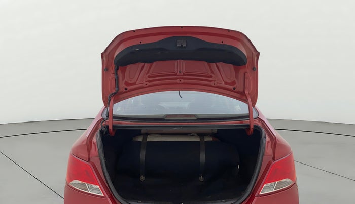 2015 Hyundai Verna FLUIDIC 4S 1.6 VTVT S(O), CNG, Manual, 1,04,380 km, Boot Door Open