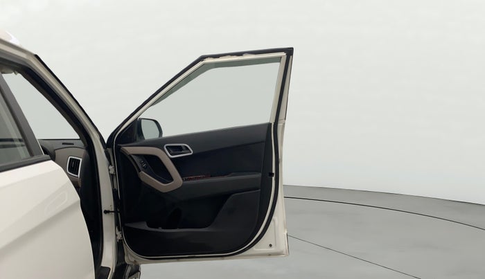 2018 Hyundai Creta E PLUS 1.6 PETROL, CNG, Manual, 47,131 km, RHS Front Door