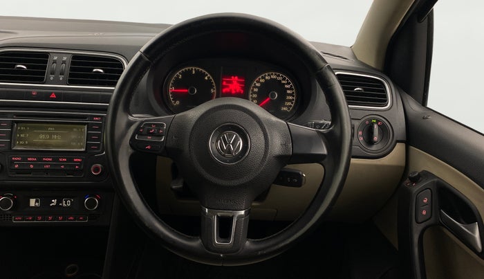 2014 Volkswagen Polo HIGHLINE DIESEL, Diesel, Manual, 58,909 km, Steering Wheel Close Up