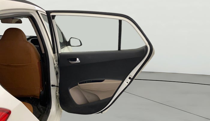 2018 Hyundai Grand i10 SPORTZ 1.2 KAPPA VTVT, CNG, Manual, 35,647 km, RHS Rear Door